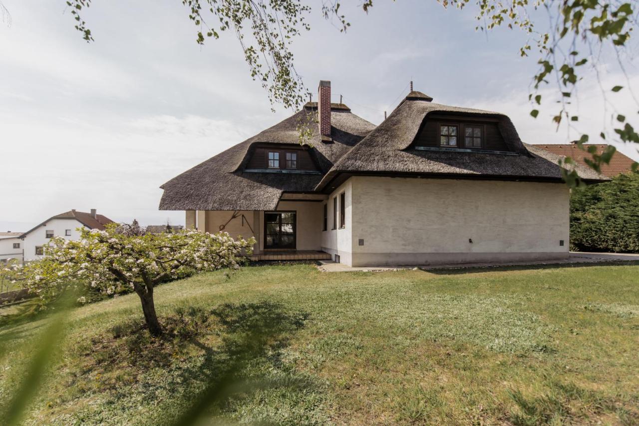 Ferienhaus Schilfvilla Mörbisch am See Zewnętrze zdjęcie